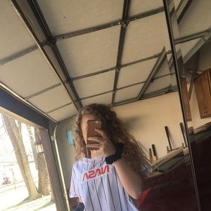 Meet your Posher, Jade